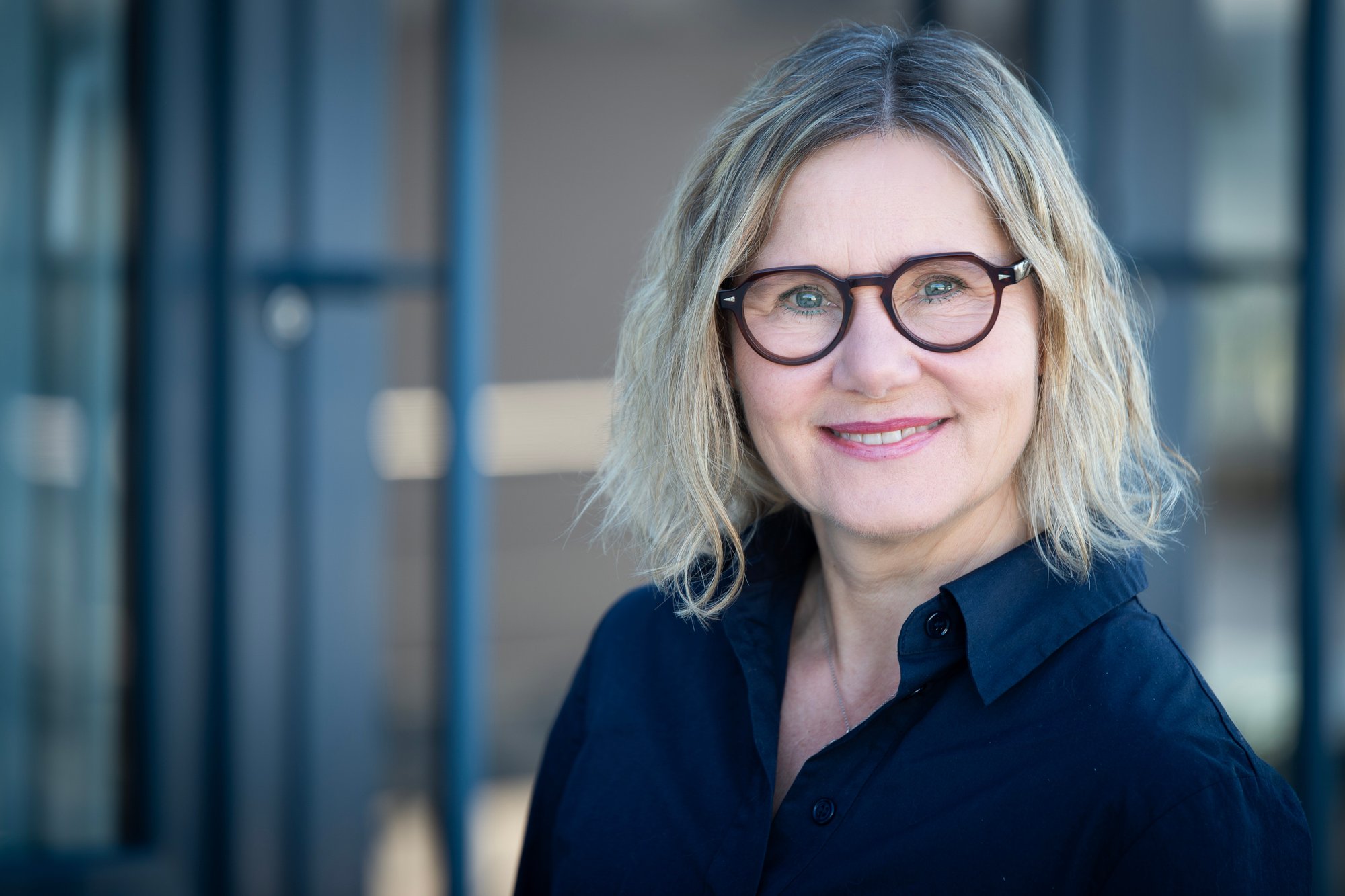 Mitarbeiterin Birgit Ahlers der Vertriebszeitung von SUXXEED.