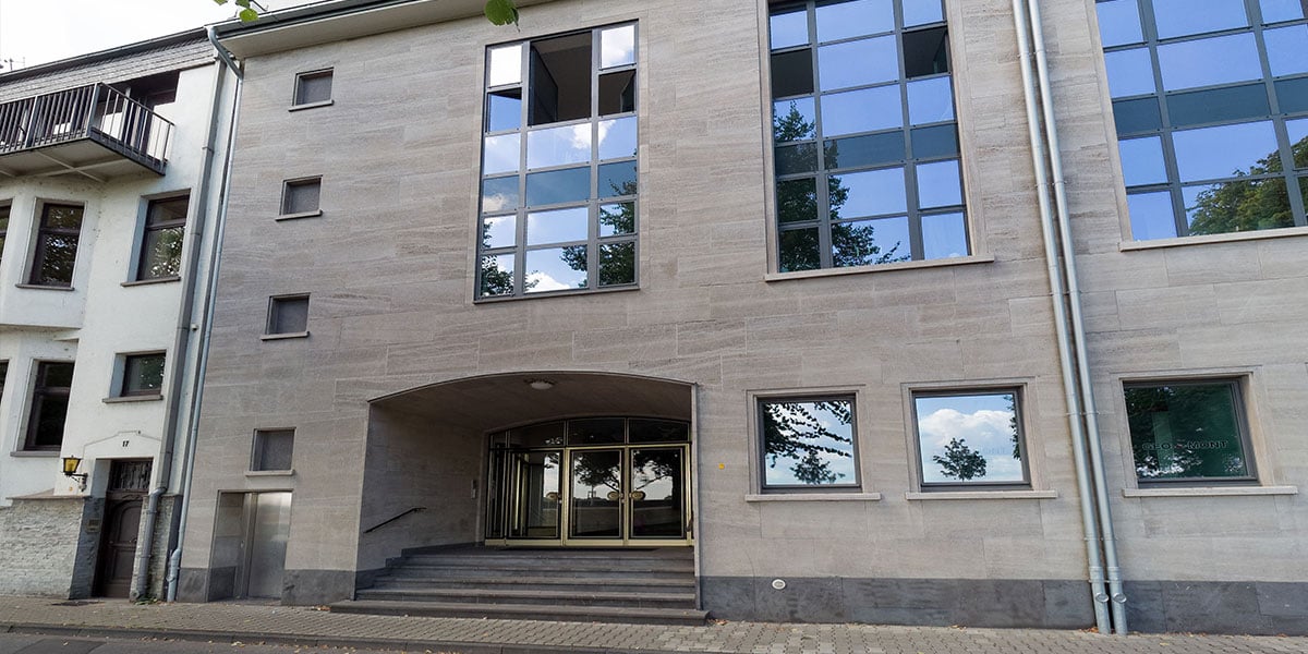 SUXXEED-Standort-Krefeld-Gebäude-von-außen